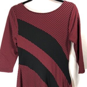 Signature Elegant Black and Red Knit Women's Dress Sm